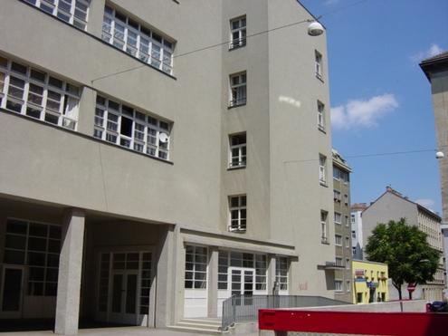 Garagenpltze im 5., Bezirk!<br />
Obere Amtshausgasse/Embelgasse