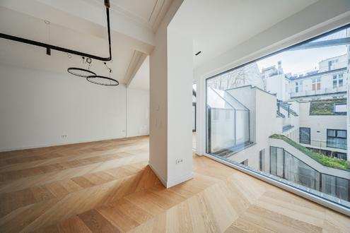 Einzigartiger Altbaucharme – Ihr neues Zuhause wartet!