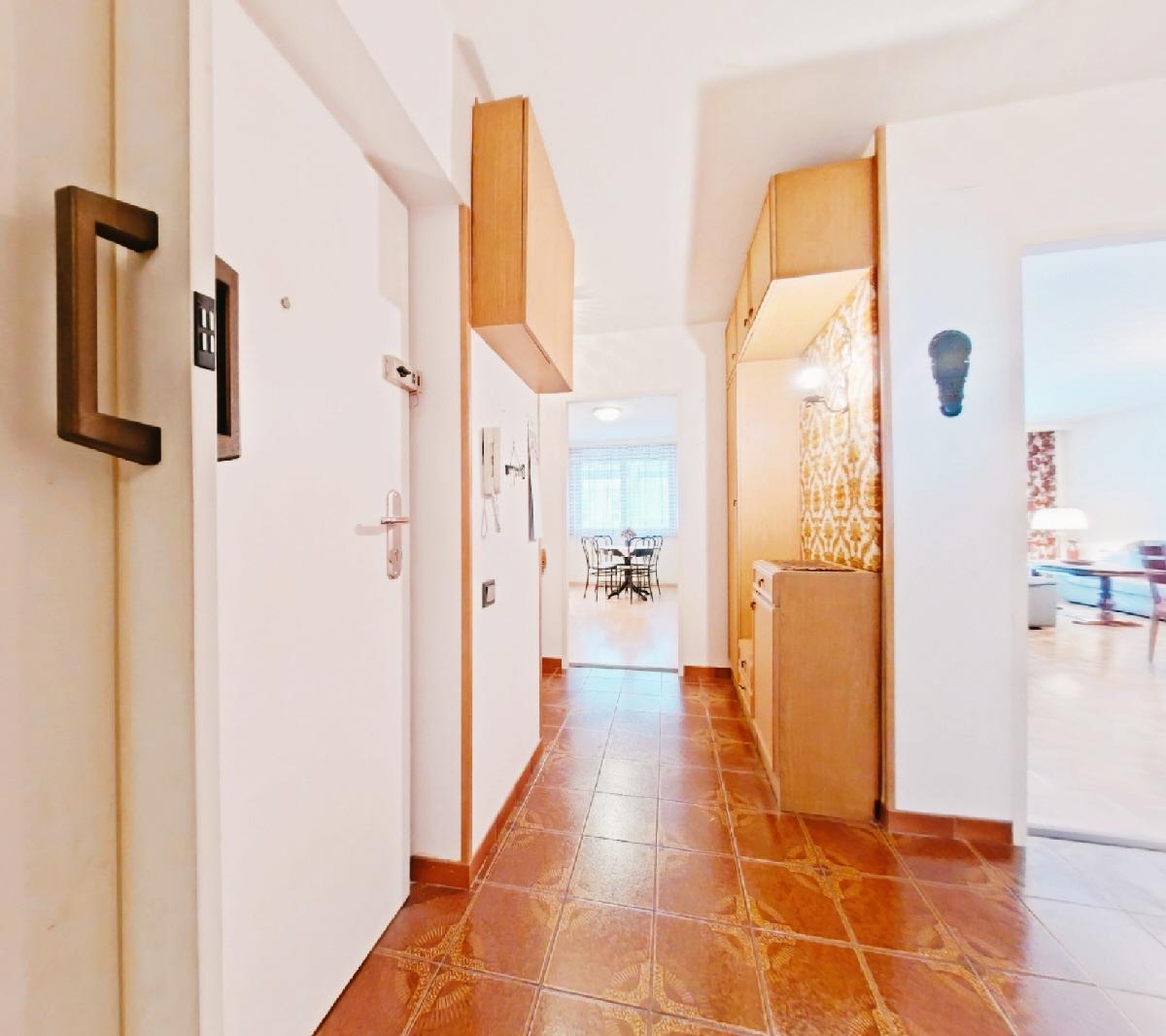 Foyer 01