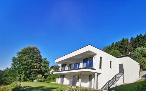Moderne Seeblick-Villa am Ossiacher See