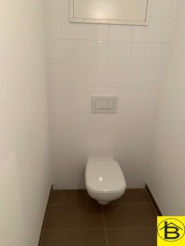 331716f6-6784-4c93-b