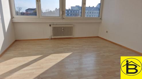 15423 Alle Zimmer getrennt begehbar, Bahnhofsnhe!