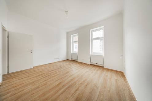 Helle, bezugsfertige 2-Zimmer-Wohnung mit moderner Küche und großem Bad!