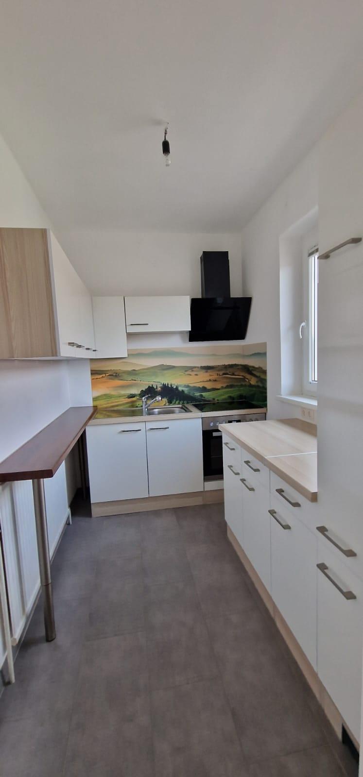 Bc8104a8-8c49-4ced-9