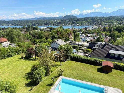 Grozgige Wohnung in Velden am Wrthersee mit See- und Schlossblick