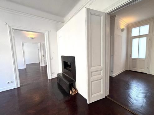 Exklusive Altbauwohnung mit Charme und Charakter 