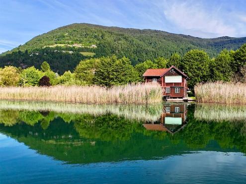 Faszinierendes Seehaus am Ossiacher See am Fu�e des Schiberges Gerlitzen  
