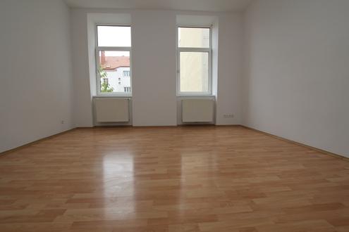 ZWEI Zimmer Wohnung - unbefristete Hauptmiete