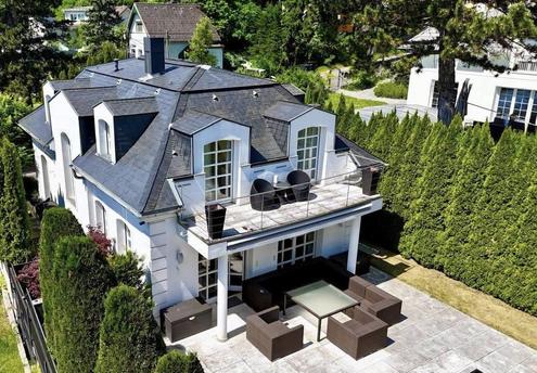 Ikonische Villa mit Infinity Pool in Wiener Gr�nruhelage