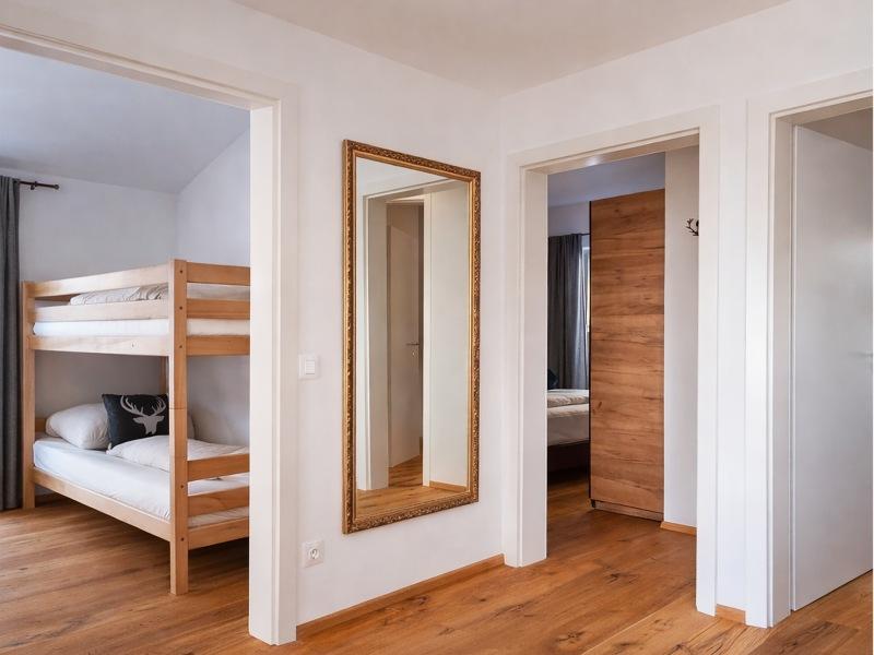 Schlafzimmer/Vorraum