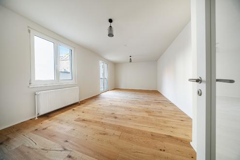 Preishit im Freihausviertel. Nette, helle Garconniere, sofort bezugsfertig.