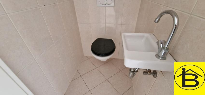 Ccac1a99-5a7e-4b79-9