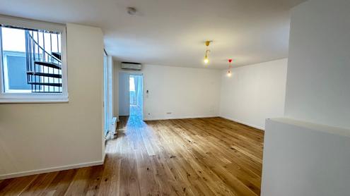 Stilvolles Dachgeschossjuwel mit 3 Zimmern und Terrasse
