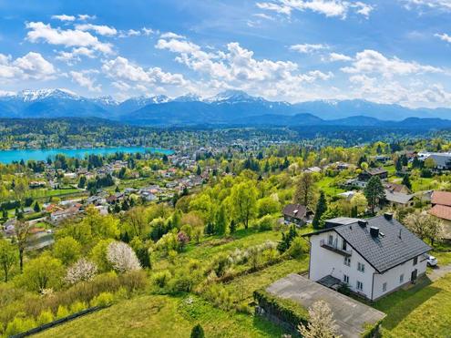 Premium-Grundst�ck in Velden mit Altbestand & spektakul�rer Aussicht �ber die Bucht