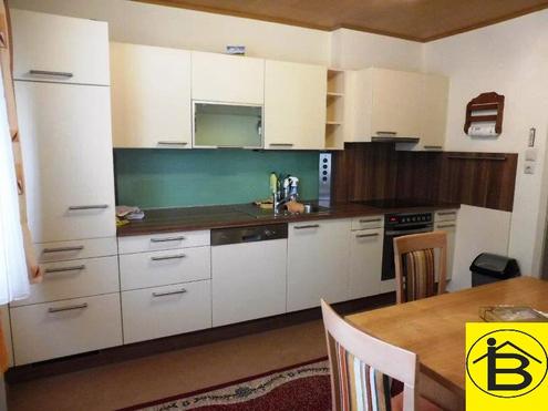15530 - ZWEIFAMILIENHAUS ZENTRUMS-BAHNHOFSN�HE!