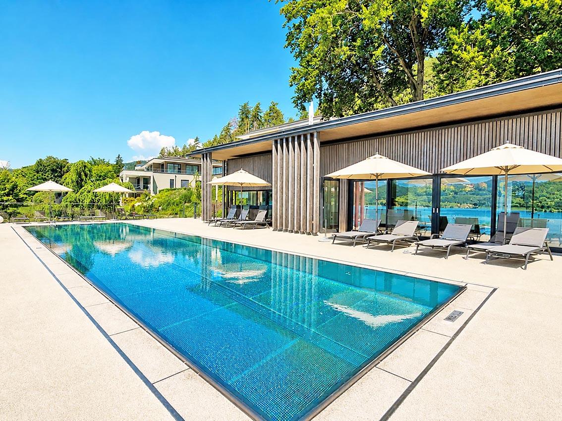 Poolhaus