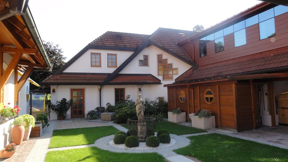 Innenhof 02