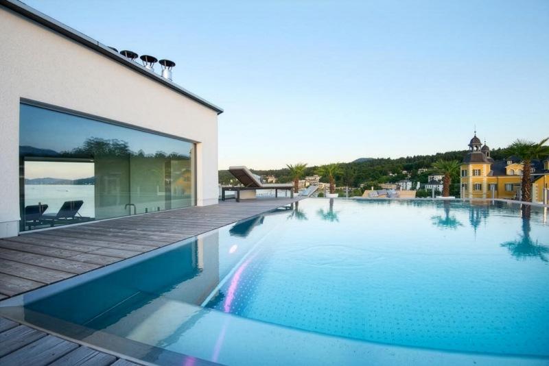 Pool SChlossblick