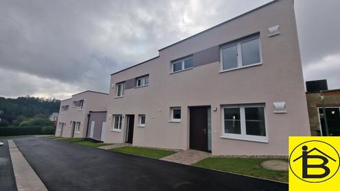 15577 NEUBAU - FAMILIENFREUNDLICHES REIHENHAUS MIT GARTEN