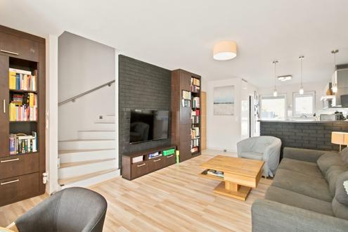 ++ NEU ++ Eck-Reihenhaus mit Garten, Terrassen & ZWEI Stellpl�tzen