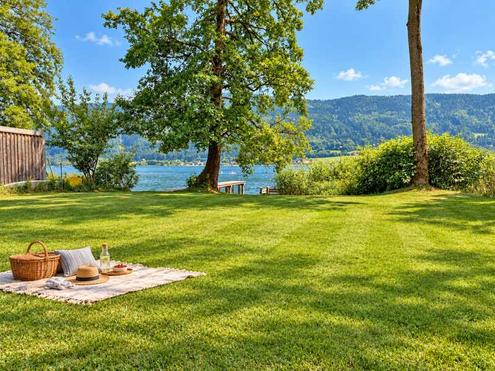 Sonnige Seeblickresidenz mit privatem Seezugang am Ossiacher See