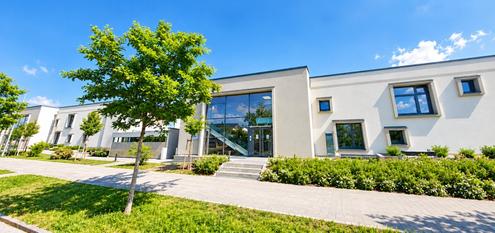 ++ TOLLE VIER Zimmer mit TERRASSE ++ und GARAGENPLATZ