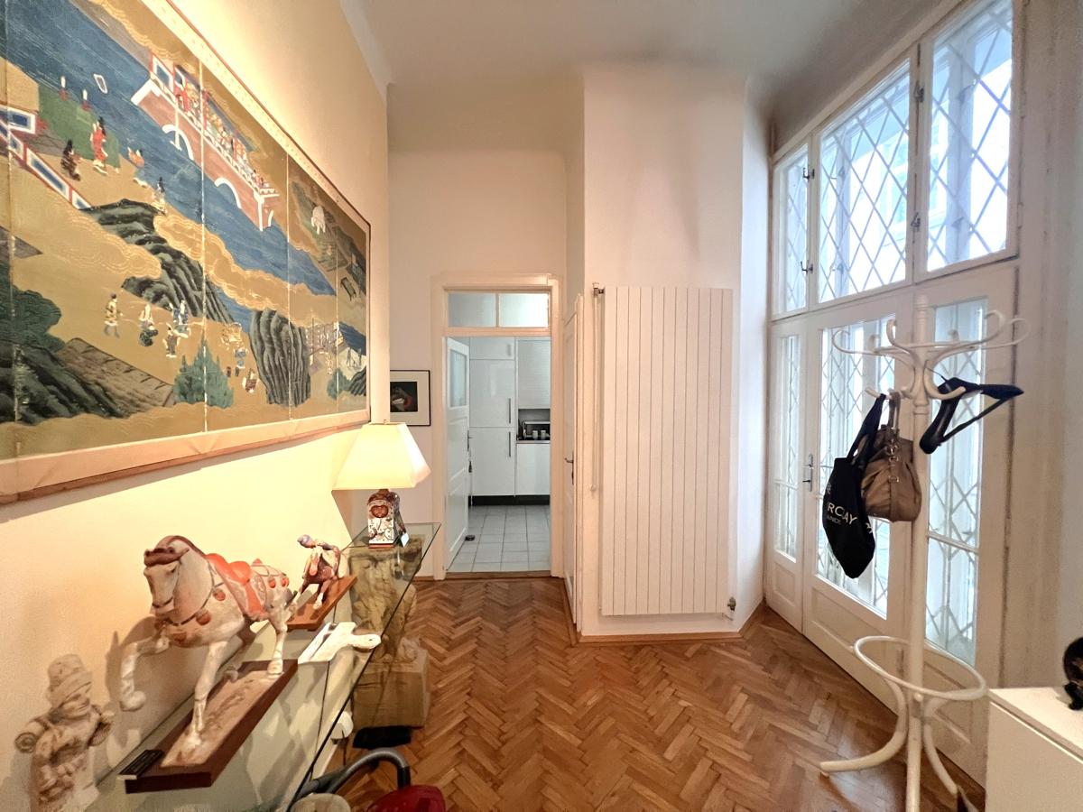 Zugang Balkon