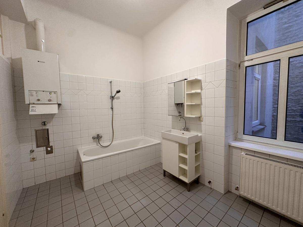Badezimmer1-2