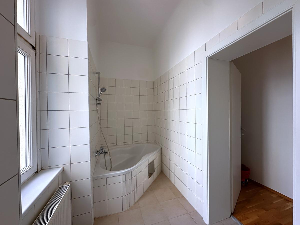 Badezimmer1-2