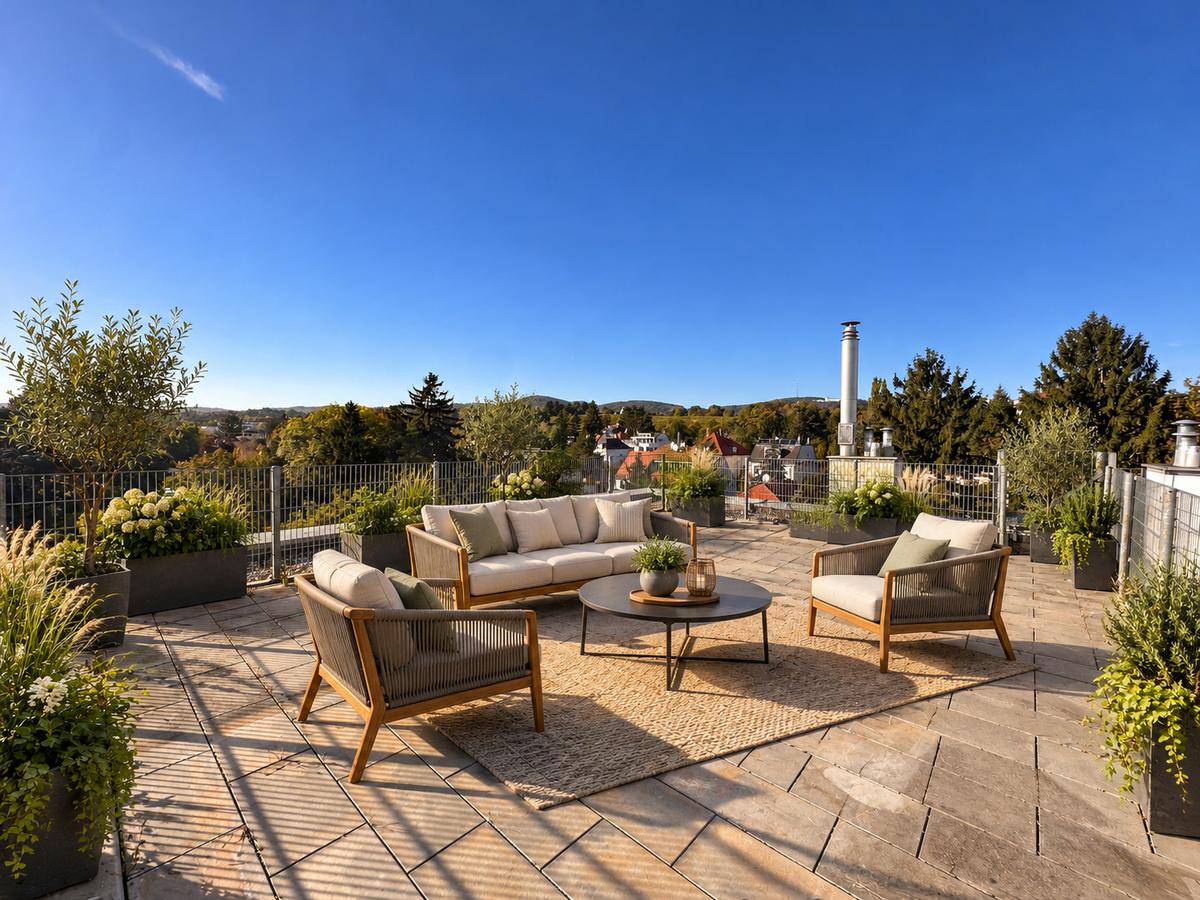 Einladende Dachterrasse mit stilvoller Lounge