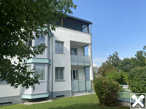 Familienfreundliche Wohnung mit vielen Extras und Tiefgaragenplatz