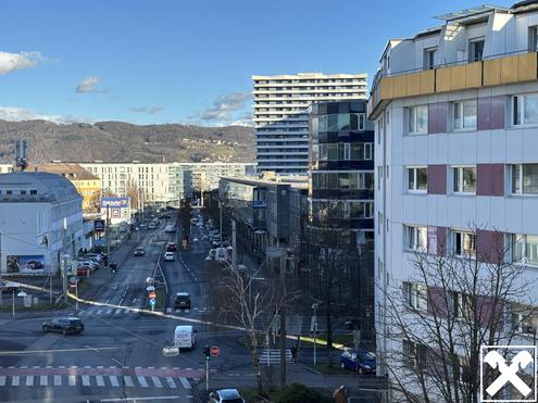 Citywohnung: gepflegt- gut aufgeteilt-verkehrsgünstig