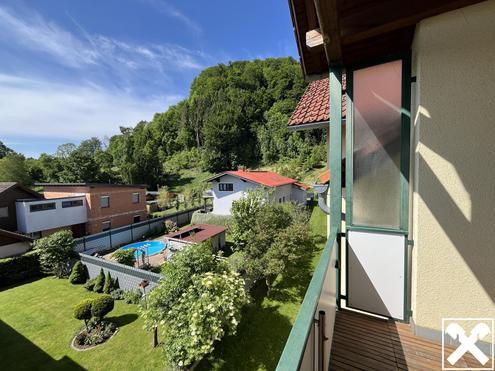 Großzügige 4-Zimmer-Wohnung mit Blick ins Grüne