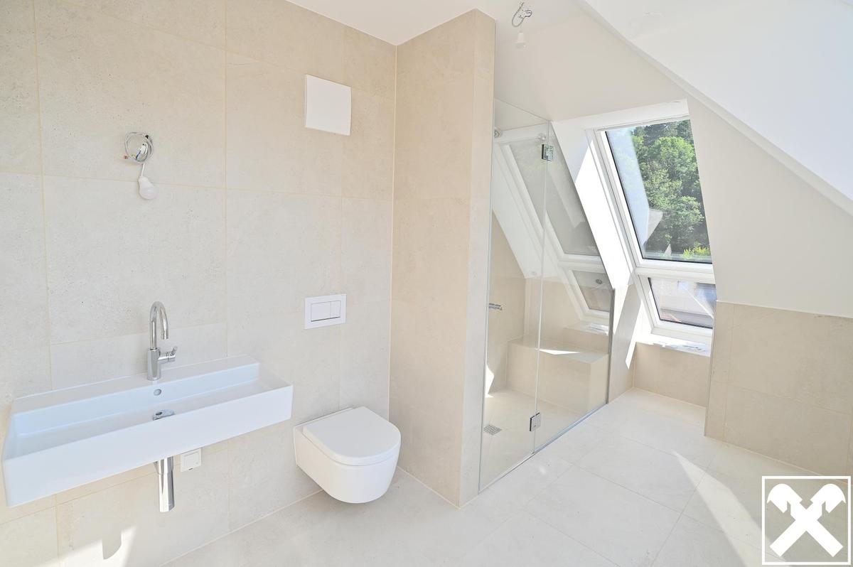 Badezimmer Master-Bedroom