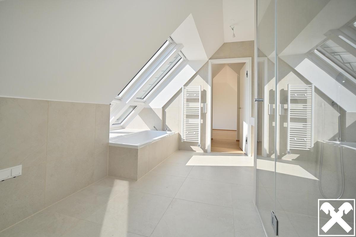 Badezimmer Master-Bedroom