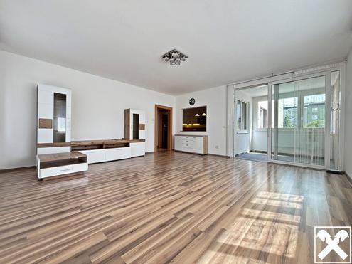 Grozgige 3-Zimmerwohnung mit Garagenstellplatz