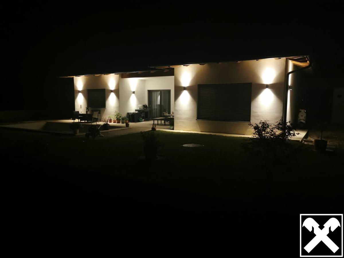 Auenansicht Nacht