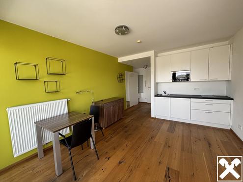 Kleines Wohnstudio mit Balkon in toller Lage