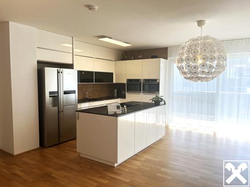 Wohnen mit Weitblick - Geräumige 4-Zimmer-Wohnung in schöner Lage