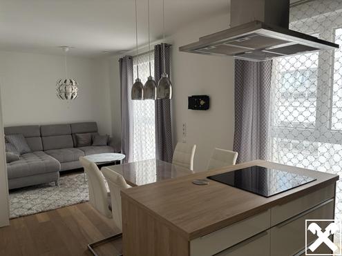 Meine  2 Zimmer Stadtwohnung mit Tiefgaragenplatz: hell-modern-zentral