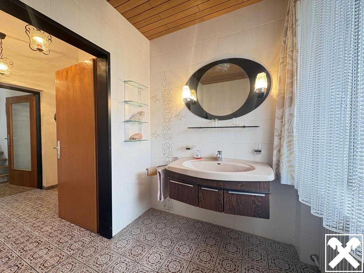 Badezimmer EG