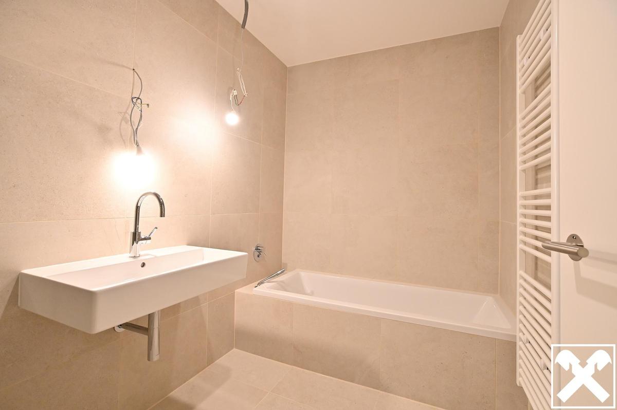 Bad + WC Schlafzimmer 1 Gegenblick