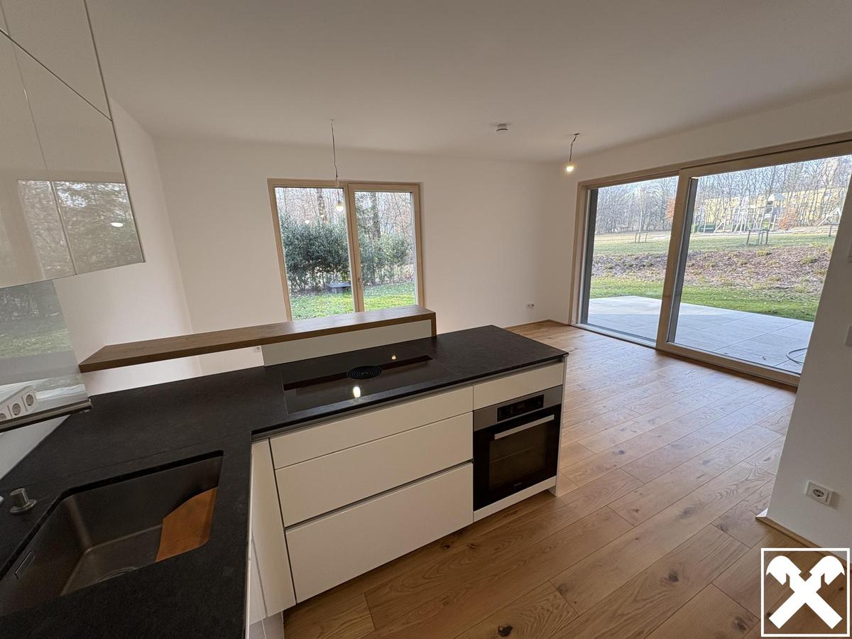 Wohnbereich mit K�che