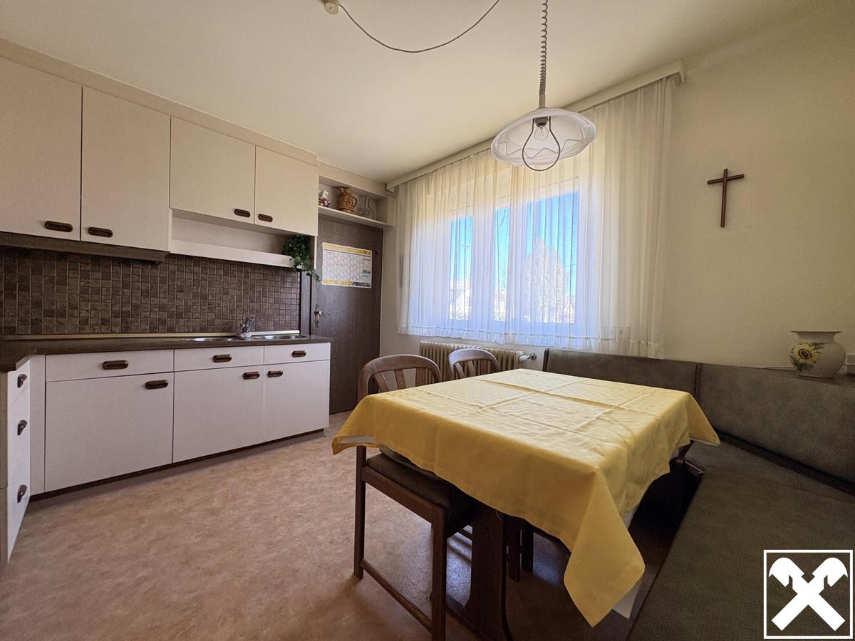 K�che mit Essbereich