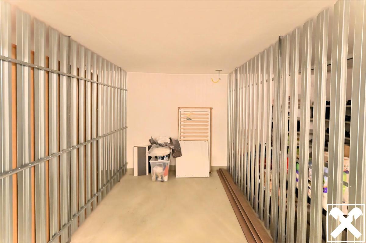 Einlagerungsraum im Keller mit Strom und Licht