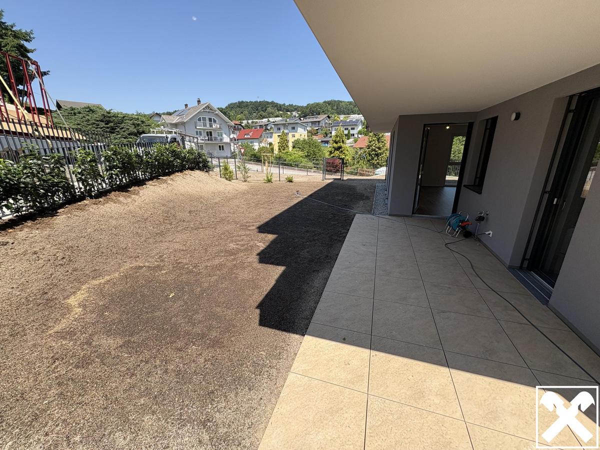Garten mit Terrasse