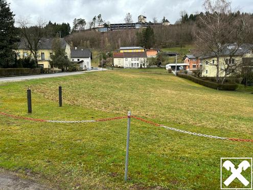 Baugrundst�ck mit Blick auf die Burg Kreuzen