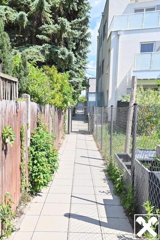 Zugang zur Liegenschaft (Fanengrundst�ck)