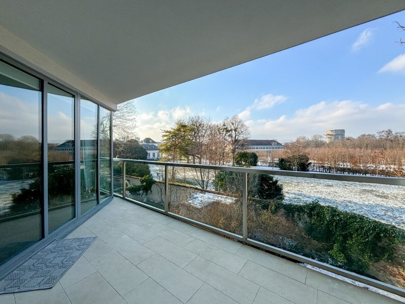 4-Zimmer-Wohnung mit Loggia und einzigartigem Parkblick