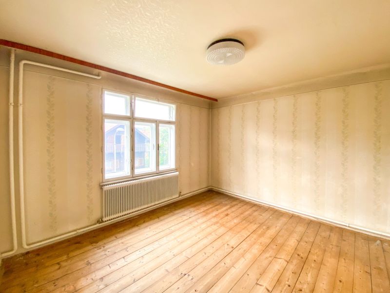 Nhe Napoleonwald: Renovierungsbedrftiges Ein- Zweifamilienhaus mit Charme /  / 1130 Wien / Bild 8